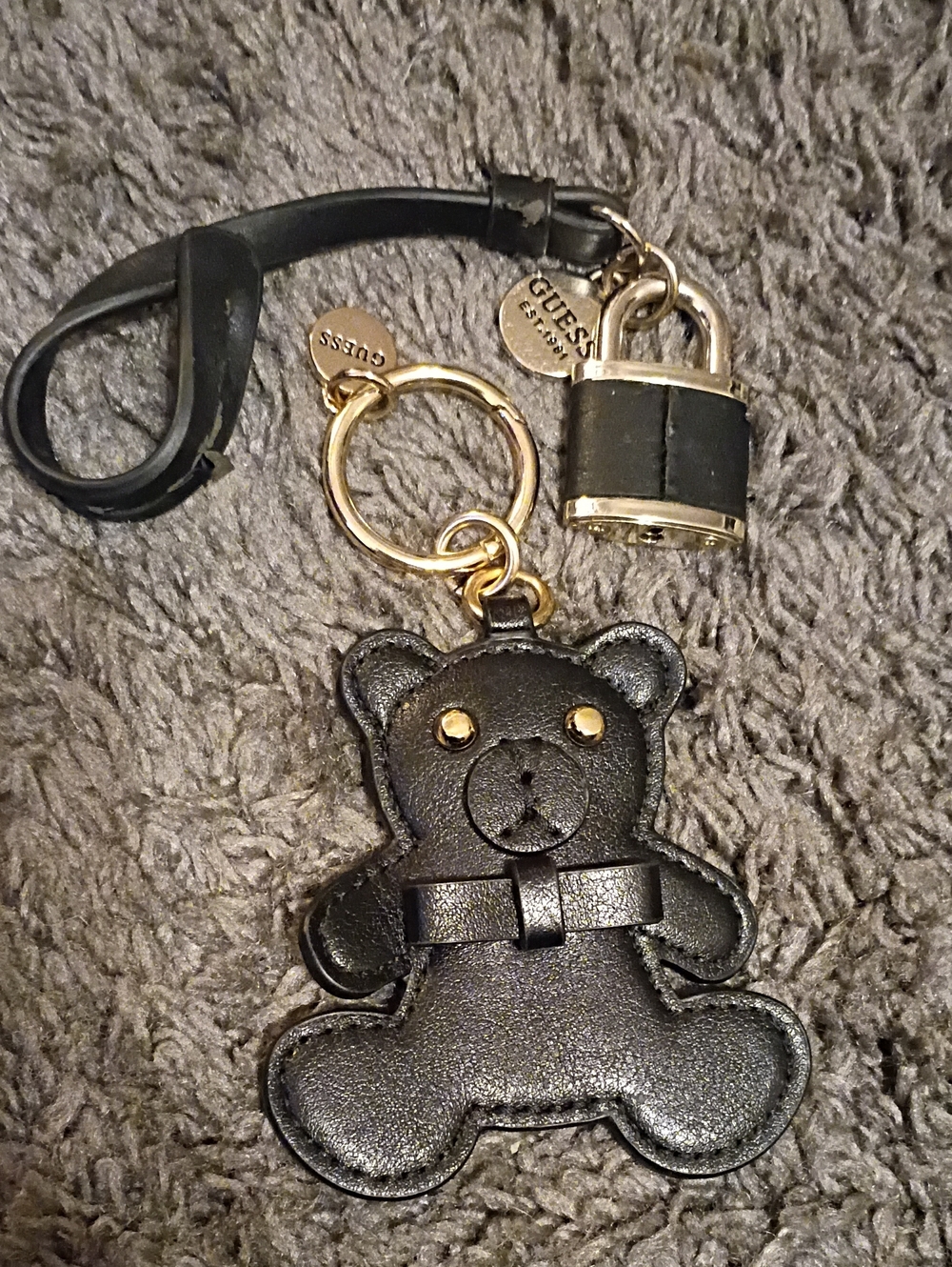 GUESS Bag Charms ( 2 )
